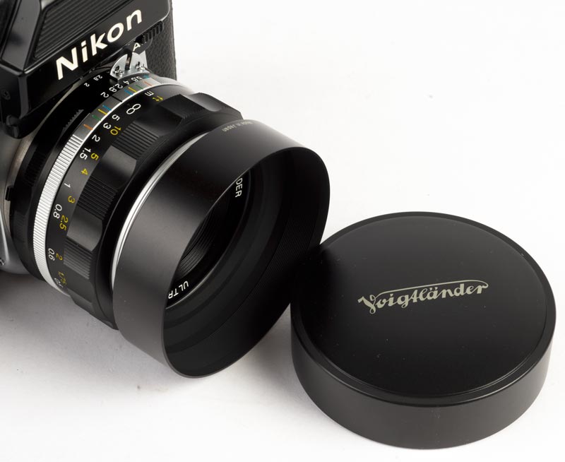 Voigtlander 40mm f/2 Ultron SLIIs LH40s Lens Hood